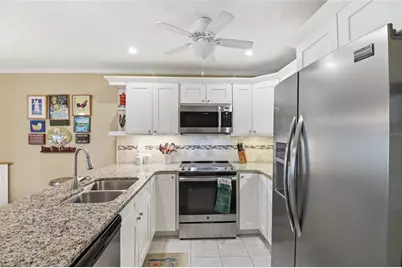 3908 Oakhurst Boulevard #3185, Sarasota, FL 34233 - Photo 7