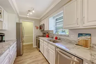 3350 S Osprey Ave, Sarasota, FL 34239 - Photo 5