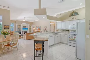 5270 Far Oak Cir, Sarasota, FL 34238 - Photo 23