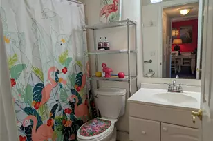 3562 Lake Bayshore Dr, Bradenton, FL 34205 - Photo 21