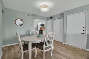 1555 Tarpon Center Dr, Venice, FL 34285 - Photo 17