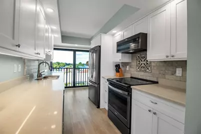 1555 Tarpon Center Drive #214, Venice, FL 34285 - Photo 15