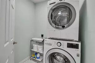 1555 Tarpon Center Dr, Venice, FL 34285 - Photo 33