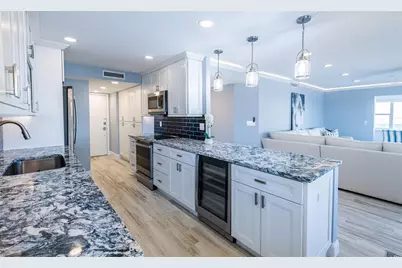 1750 Benjamin Franklin Drive #10G, Sarasota, FL 34236 - Photo 9