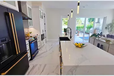 1156 Cocoanut Avenue, Sarasota, FL 34236 - Photo 9