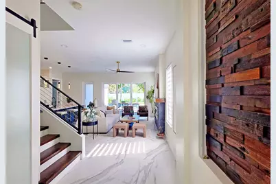 1156 Cocoanut Avenue, Sarasota, FL 34236 - Photo 3