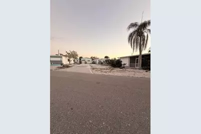 2208 Pennsylvania Avenue, Bradenton, FL 34207 - Photo 1