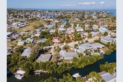 507 58th Street, Holmes Beach, FL 34217 - Photo 11