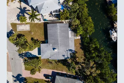 507 58th Street, Holmes Beach, FL 34217 - Photo 13