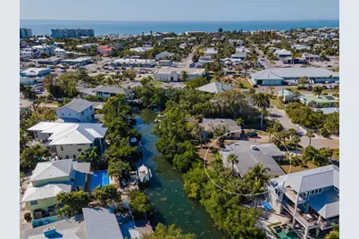 507 58th Street, Holmes Beach, FL 34217 - Photo 7