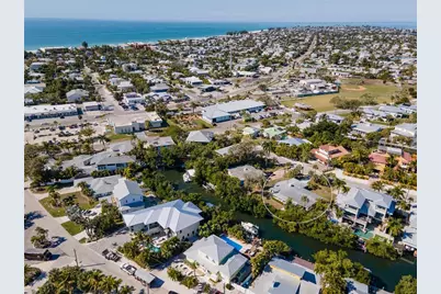 507 58th Street, Holmes Beach, FL 34217 - Photo 9