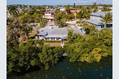 507 58th Street, Holmes Beach, FL 34217 - Photo 3