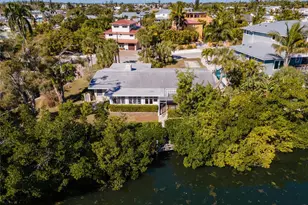 507 58th St, Holmes Beach, FL 34217 - Photo 3