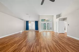 5309 Gardens Dr, Sarasota, FL 34243 - Photo 5