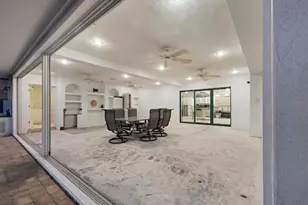 7318 Westmoreland Dr, Sarasota, FL 34243 - Photo 23