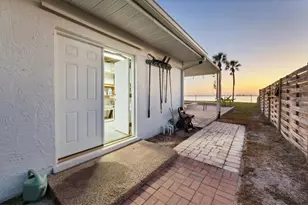 7318 Westmoreland Dr, Sarasota, FL 34243 - Photo 25