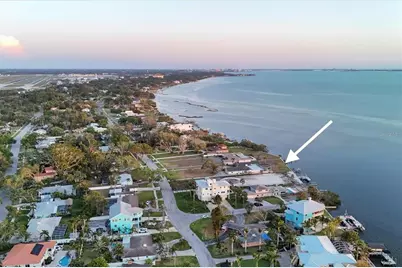 7318 Westmoreland Drive, Sarasota, FL 34243 - Photo 3