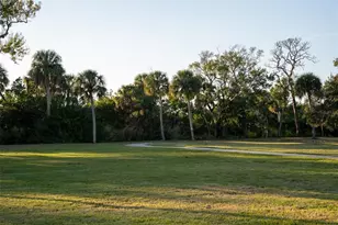 405 Edwards Dr, Sarasota, FL 34243 - Photo 33