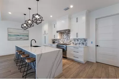 6605 Gulf Drive, Holmes Beach, FL 34217 - Photo 9