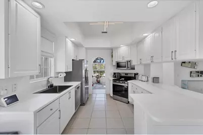 5573 Lucia Place, Sarasota, FL 34238 - Photo 19