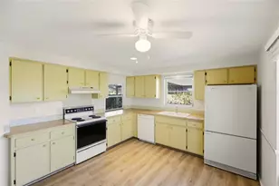 5264 Kent Rd, Venice, FL 34293 - Photo 13