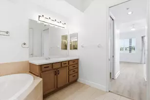 6515 Moorings Point Cir, Lakewood Ranch, FL 34202 - Photo 35