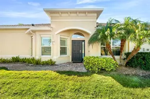 703 Chipper Dr, Sun City Center, FL 33573 - Photo 9