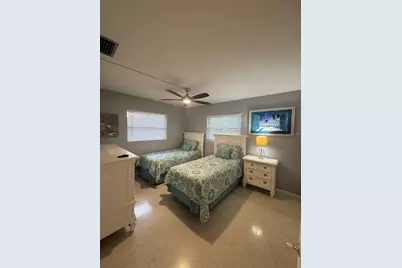 1648 Idle Lane, Sarasota, FL 34231 - Photo 35