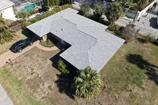 1648 Idle Ln, Sarasota, FL 34231 - Photo 11