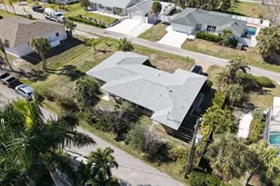 1648 Idle Ln, Sarasota, FL 34231 - Photo 61