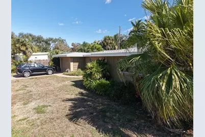 1648 Idle Lane, Sarasota, FL 34231 - Photo 9