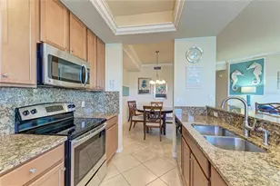 7225 River Hammock Dr, Bradenton, FL 34212 - Photo 9