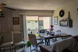 2763 Woodgate Ln, Sarasota, FL 34231 - Photo 11