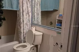 2763 Woodgate Ln, Sarasota, FL 34231 - Photo 9