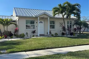 304 53rd St W, Bradenton, FL 34209 - Photo 1