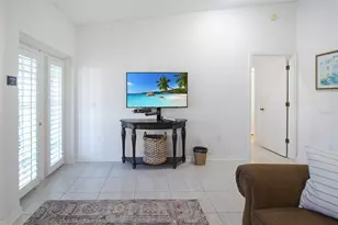 1291 Siesta Bayside Dr, Sarasota, FL 34242 - Photo 23