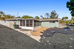 4626 Gleason Ave, Sarasota, FL 34242 - Photo 27