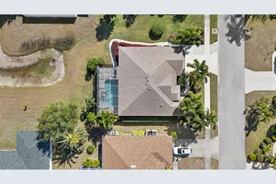 4046 Green Tree Avenue, Sarasota, FL 34233 - Photo 43