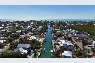 529 77th Street, Holmes Beach, FL 34217 - Photo 91