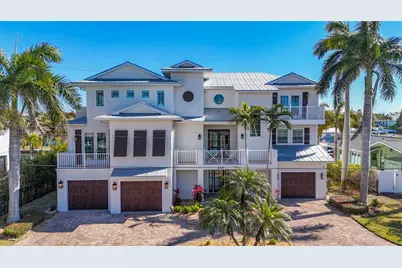 529 77th Street, Holmes Beach, FL 34217 - Photo 3