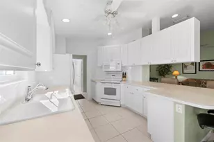 7517 Renato Ct, Sarasota, FL 34238 - Photo 15