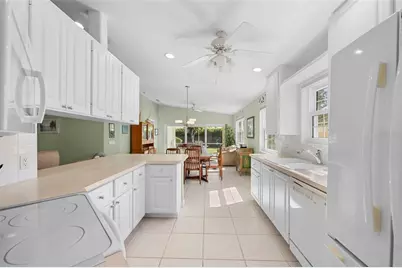 7517 Renato Court, Sarasota, FL 34238 - Photo 13