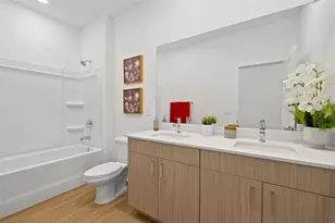 8049 Gulfstream Ct, Lakewood Ranch, FL 34202 - Photo 19