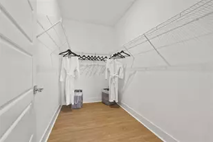 8049 Gulfstream Ct, Lakewood Ranch, FL 34202 - Photo 21