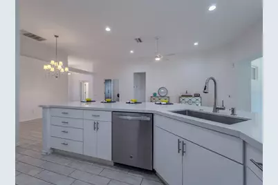 6721 Oak Manor Drive, Lakewood Ranch, FL 34202 - Photo 21