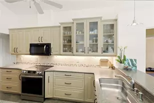 12806 7th Ave NE, Bradenton, FL 34212 - Photo 7