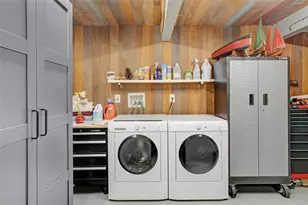 456 Magellan Dr, Sarasota, FL 34243 - Photo 49