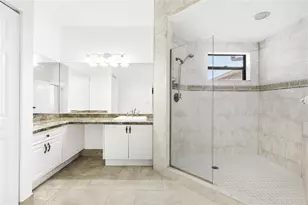 1648 Starling Dr, Sarasota, FL 34231 - Photo 23