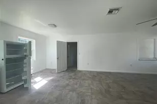 525 E Helen Ave, Punta Gorda, FL 33950 - Photo 15