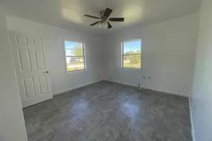 525 E Helen Ave, Punta Gorda, FL 33950 - Photo 21